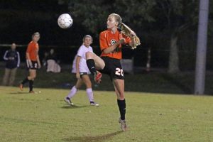 soccer-girls-uha-11-vs-hhs-1-30-101117-2