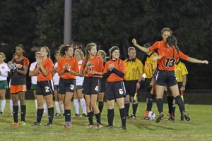 soccer-girls-uha-11-vs-hhs-1-59-101117-2