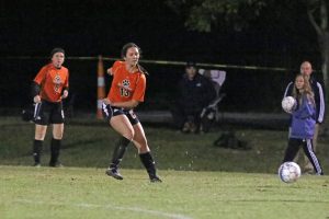 soccer-girls-uha-11-vs-hhs-1-62-101117-2