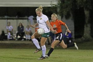 soccer-girls-uha-11-vs-hhs-1-70-101117-2