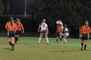 soccer-girls-uha-11-vs-hhs-1-82-101117-2