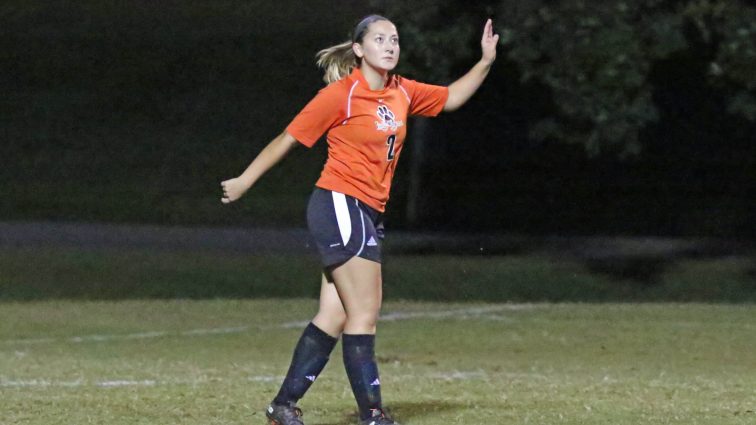 soccer-girls-uha-11-vs-hhs-1-86-101117-2