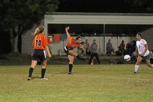 soccer-girls-uha-11-vs-hhs-1-88-101117-2