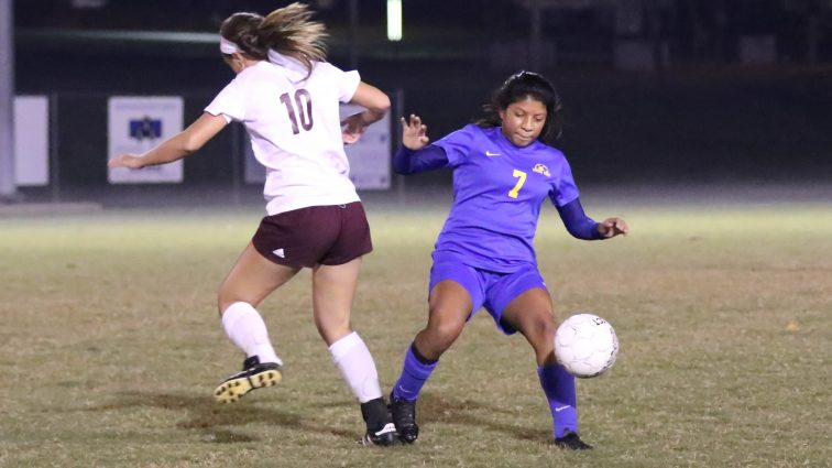 soccer-girls-henderson-5-vs-caldwell-0-39-101917-2