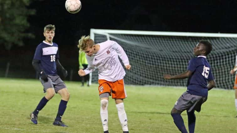 soccer-boys-hhs-2-vs-warren-central-3-1-102317-2