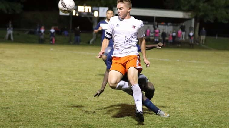 soccer-boys-hhs-2-vs-warren-central-3-6-102317-2