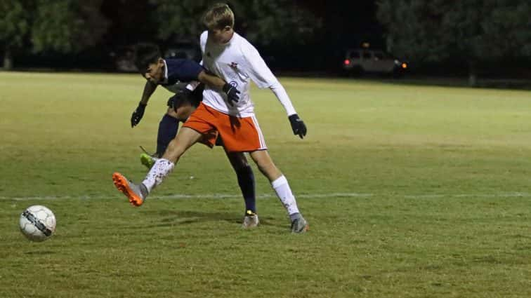 soccer-boys-hhs-2-vs-warren-central-3-9-102317-2