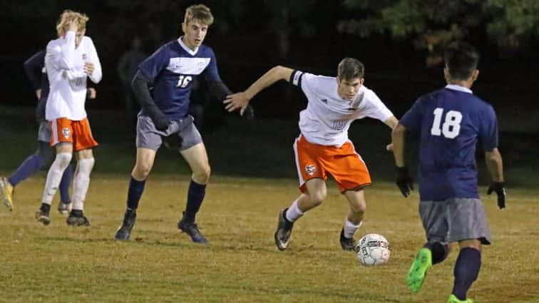 soccer-boys-hhs-2-vs-warren-central-3-16-102317-2