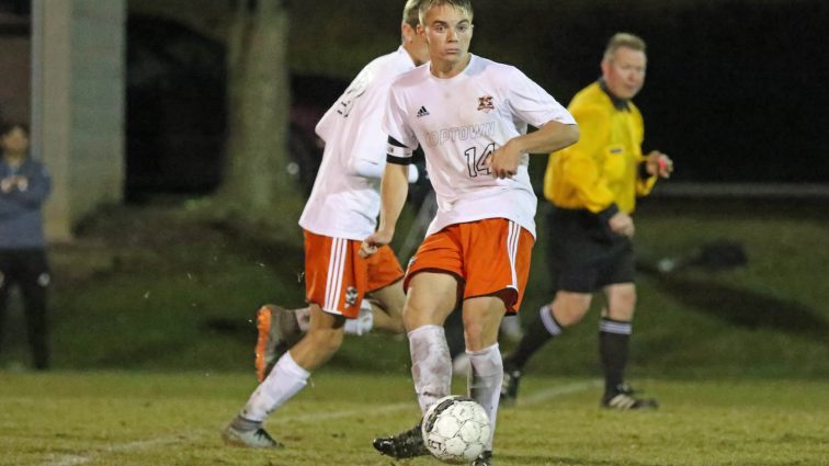 soccer-boys-hhs-2-vs-warren-central-3-34-102317-2