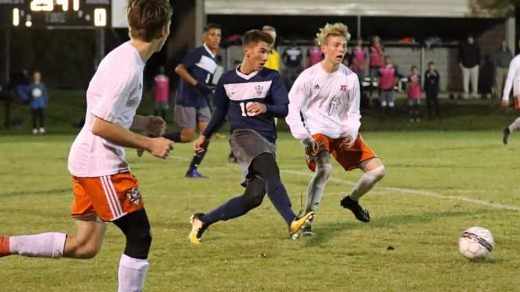 soccer-boys-hhs-2-vs-warren-central-3-35-102317-2