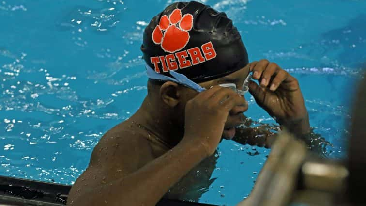 swimming-rick-cohn-swim-meet-at-hhs-6-111817-2