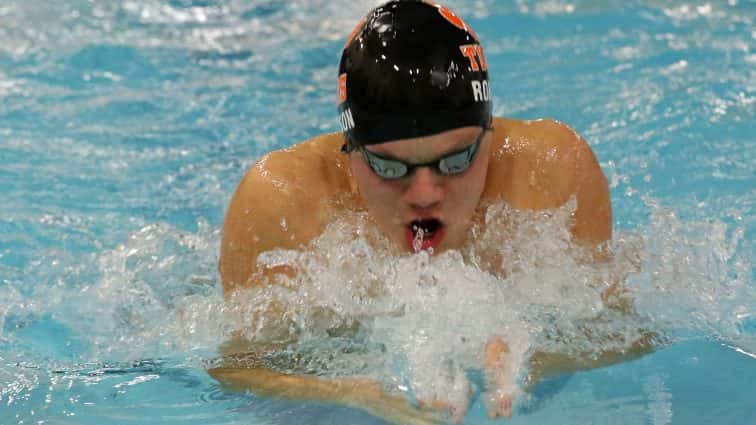 swimming-rick-cohn-swim-meet-at-hhs-77-111817-2