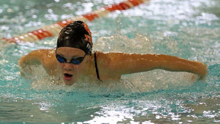 swimming-rick-cohn-swim-meet-at-hhs-28-111817-2-2