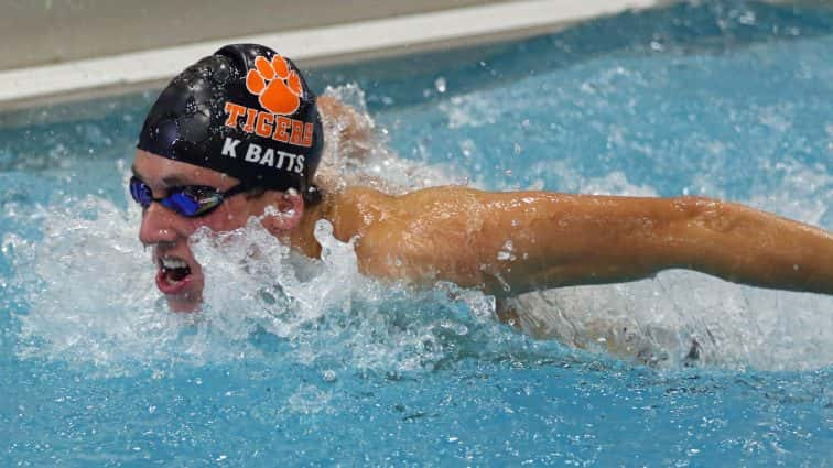 swimming-rick-cohn-swim-meet-at-hhs-37-111817-2-2