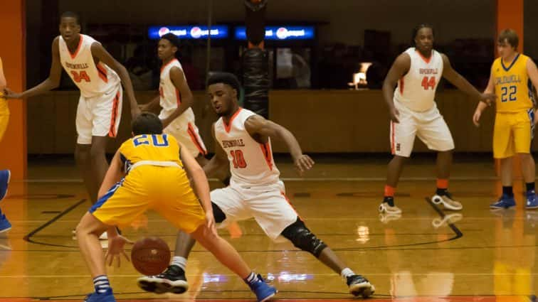 basketball-boys-hhs-vs-caldwell-25-120117-2