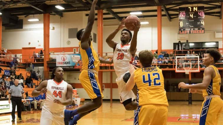 basketball-boys-hhs-vs-caldwell-39-120117-2