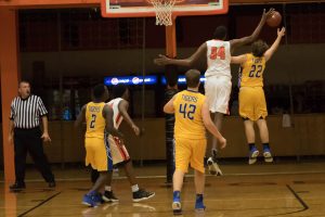 basketball-boys-hhs-vs-caldwell-41-120117-2