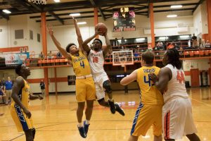 basketball-boys-hhs-vs-caldwell-42-120117-2