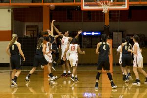 basketball-girls-hhs-vs-murray-15-120517_1