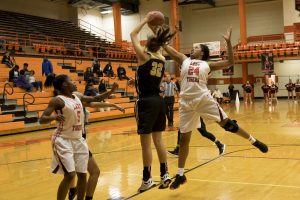 basketball-girls-hhs-vs-murray-27-120517