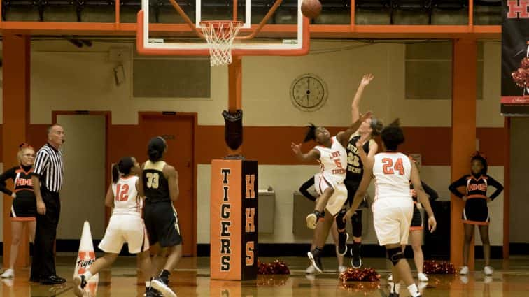 basketball-girls-hhs-vs-murray-39-120517