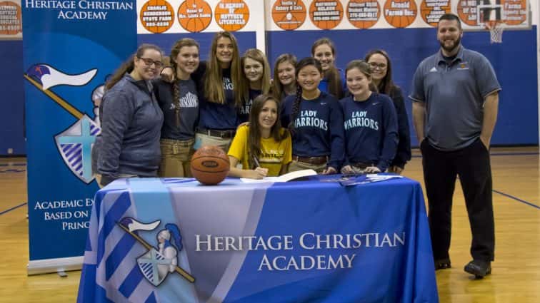 hca-flourney-signing-6-120717_1