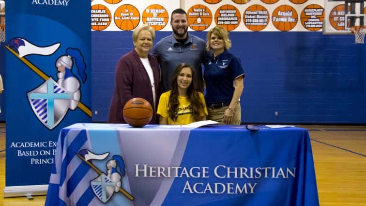 hca-flourney-signing-9-120717_1