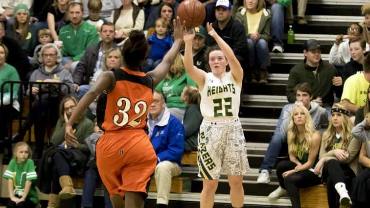 basketball-girls-uha-vs-hhs-4-121217