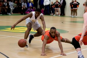 basketball-boys-uha-vs-hhs-2-121217-2