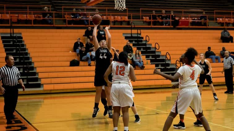 basketball-girls-hhs-vs-trigg-23-121417