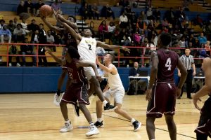 basketball-boys-uha-vs-west-creek-12-121517