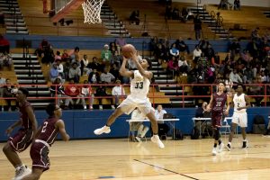 basketball-boys-uha-vs-west-creek-23-121517