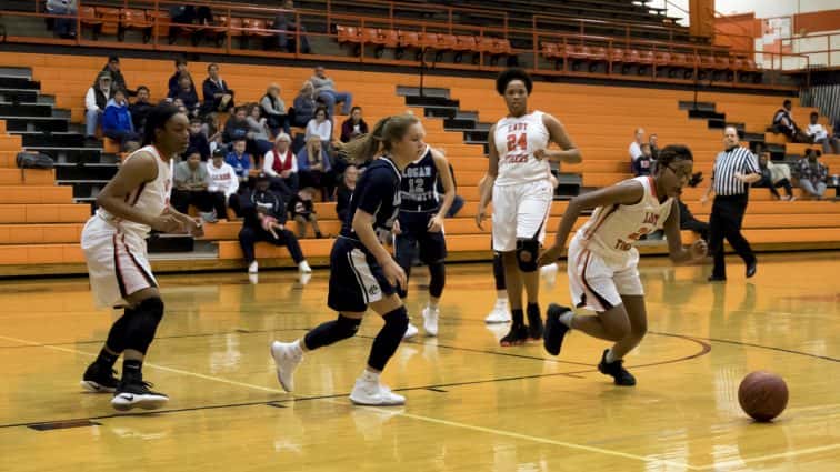 basketball-girls-hhs-vs-logan-4-121817