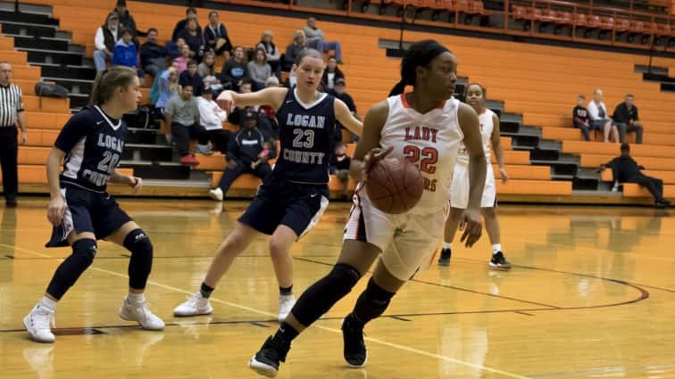 basketball-girls-hhs-vs-logan-5-121817