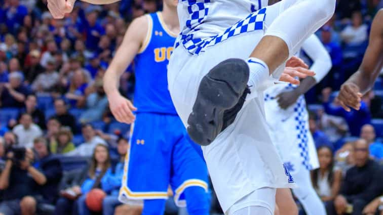 uk-vs-ucla-2017-19