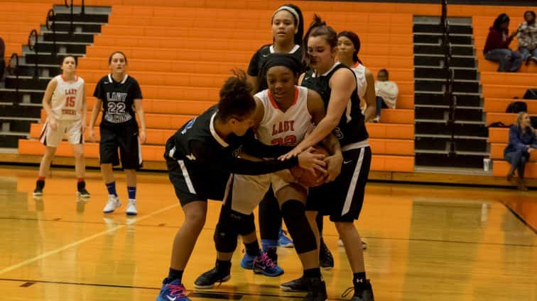 basketball-girls-hhs-vs-ft-campbell-14-010518