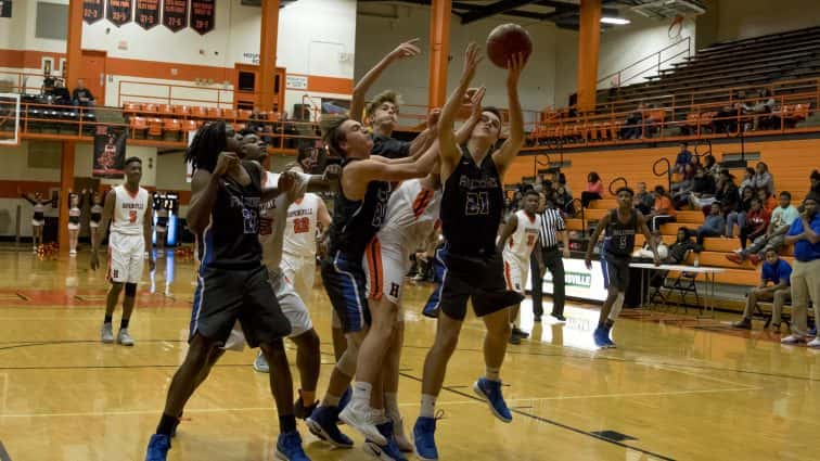 basketball-boys-hhs-vs-ft-campbell-18-010518