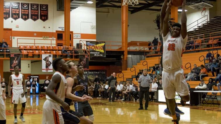 basketball-boys-hhs-vs-ft-campbell-21-010518