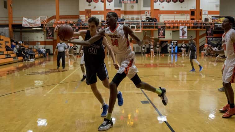 basketball-boys-hhs-vs-ft-campbell-42-010518