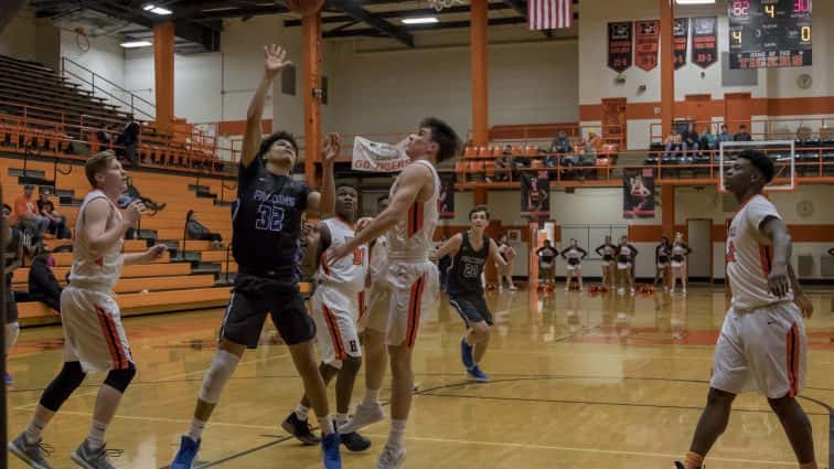 basketball-boys-hhs-vs-ft-campbell-48-010518