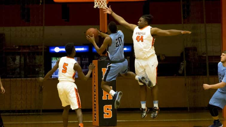 basketball-boys-hhs-vs-logan-co-30-012917