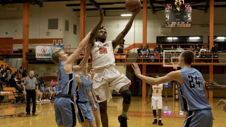 basketball-boys-hhs-vs-logan-co-29-012917