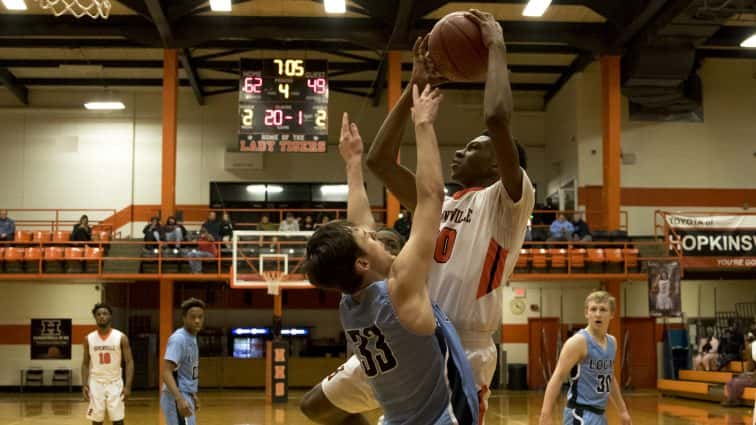 basketball-boys-hhs-vs-logan-co-24-012917