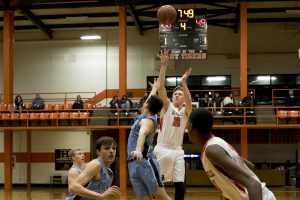 basketball-boys-hhs-vs-logan-co-22-012917