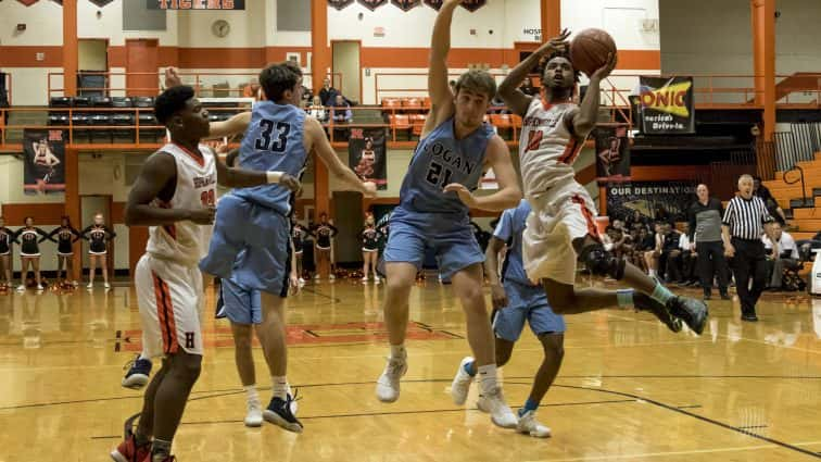 basketball-boys-hhs-vs-logan-co-15-012917-1