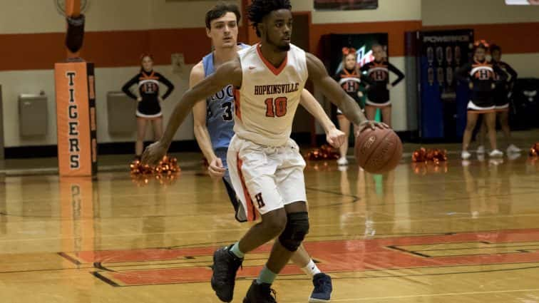 basketball-boys-hhs-vs-logan-co-14-012917