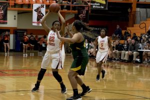 basketball-girls-hhs-vs-uha-13-020818