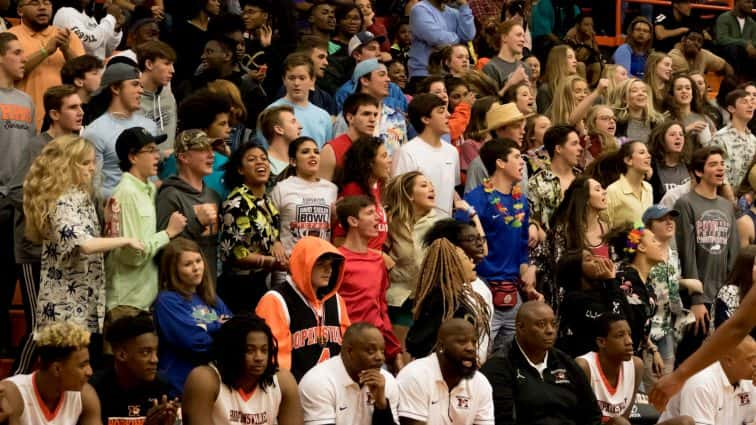 basketball-boys-hhs-vs-cchs-students-8-021018