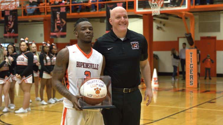 basketball-boys-hhs-vs-owensboro-seniors-22-021418