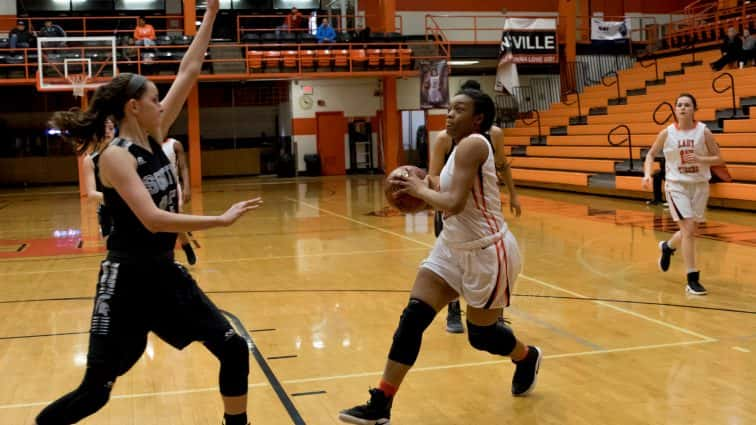 basketball-girls-hhs-vs-south-warren-6-021518